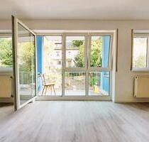Geschmackvolle, helle 1 Zimmer Eigentumswohnung mit Balkon - Pforzheim Weststadt