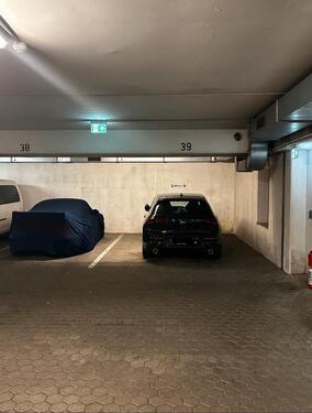 Foto - Tiefgarage Stellplatz Dülkenstr. 1 in 51143 Köln zu vermieten