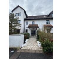 3 Zimmer Wohnung in Regensburg mit einem Garten, WG geeignet