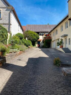 Foto - Große 3-Zimmer-Wohnung im Anbau „Wohnen wie im eigenen Haus“