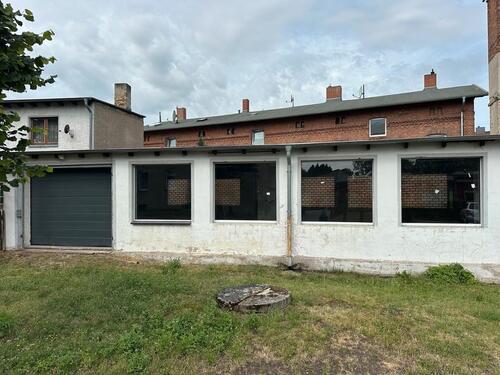 Foto - Lagerhalle oder große Garage zu vermiete