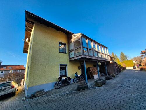 Foto - Einfamielenhaus Mehrfamielenhaus Haus