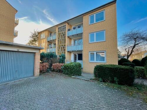 Foto - Großzügig geschnittene 3 Zimmer Wohnung mit zwei Balkone