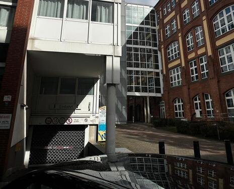 Foto - Tief-Garage. 14 Min. Alexanderplatz (M4) Erich-Weinert-Str.139