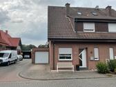 Foto - Moderene Doppelhaushälfte mit großem Garten und Ausbaupotenzial