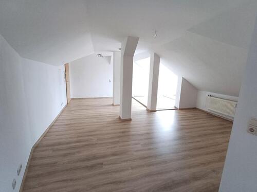 Foto - Helle Dachgeschosswohnung in Dresden - Ideal für modernes Wohnen