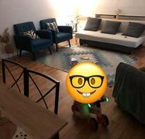 Zwischenmiete Elmshorn: Möblierte 2,5-Zi.-Whg., Bahnhofnähe