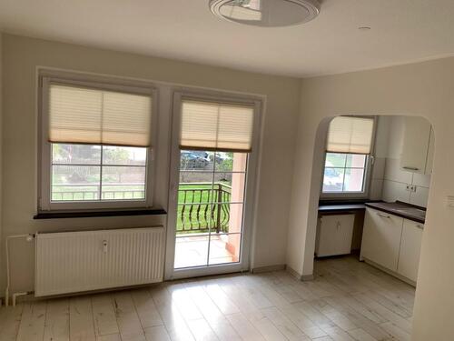 Foto - Mieter:in für Gepflegte Wohnung mit Balkon