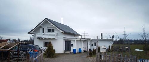Foto - Mehrfamilienhaus mit großen Garten