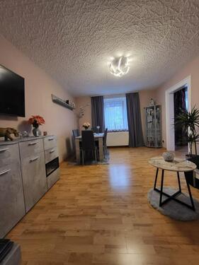 Foto - 3 Zimmer Wohnung mit Einb. Küche, KFZ-Stellplatz