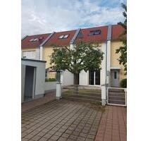 Sehr schöne Reihenhauswohnung Niedrigenergiehaus mit Garten - Haßfurt