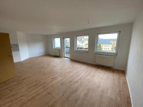 Foto - Exklusive 3-R-Dachgeschosswohnung zentrumsnah mit Aufzug und Balkon!!