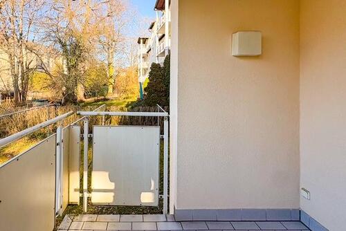 Foto - Compact & Cozy: moderne Single-Wohnung mit Einbauküche und Balkon in ruhiger Wohnanlage ...