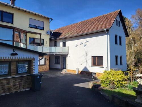 Foto - Zweifamilienhaus in ruhiger Lage