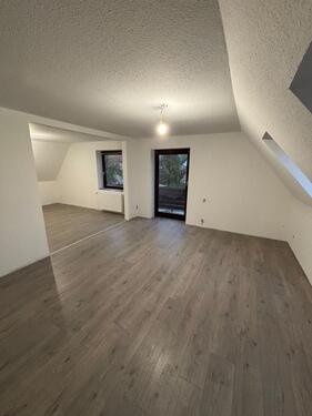 Foto - 4 Zimmer Wohnung - 990,00&nbsp;EUR Kaltmiete, ca.&nbsp; 105,00&nbsp;m&sup2;