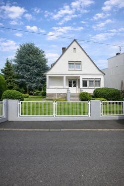 Foto - Charmantes Einfamilienhaus mit großem Traumgrundstück