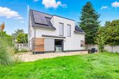 Foto - Möbliert- **KFW 40+ Energieeffizienzhaus mit traumhafter Südlage**