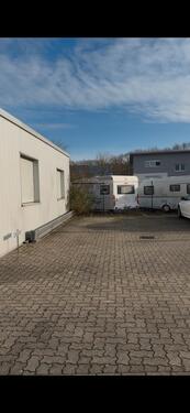 Foto - Stellplatz für Wohnwagen ,Anhänger,Kastenwagen.in Ratingen
