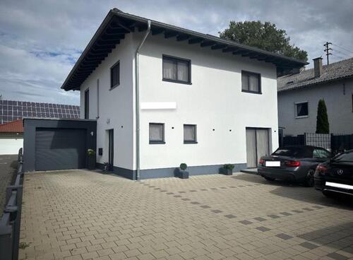 Foto - Einfamilienhaus zum Verkauf - 690.000,00 EUR Kaufpreis, ca.  155,00 m²