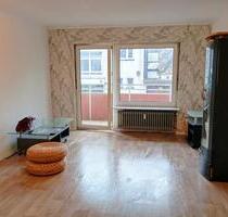 Zimmer-Appartement mit Balkon über die gesamte Breite. - Saarbrücken Dudweiler