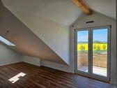 Foto - 2-Zimmer Dachgeschoss Wohnung DG
