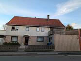 Foto - Einfamilienhaus mit Garten und Garage