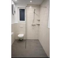 Adenau: moderne 4 Zimmer, Küche Bad Wohnung