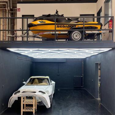 Foto - Exklusiver PKW-Stellplatz in moderner, gesicherter Premiumhalle