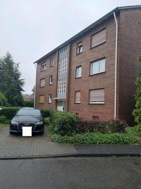 Foto - ZWEI-ZIMMER EG-WOHNUNG - 475,00 EUR Kaltmiete,