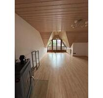 Helle 3,5-Zimmer Dachgeschosswohnung in Ried mit Balkon