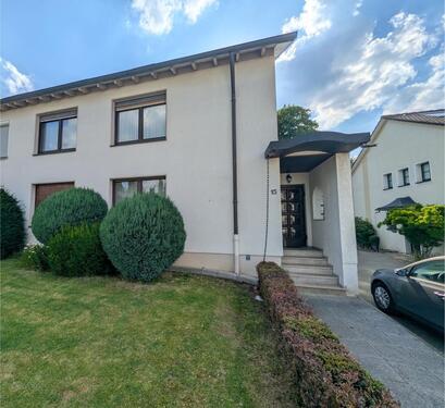 Foto - Doppelhaushälfte, Ein- Zweifamilienhaus, familienfreundliche Lage