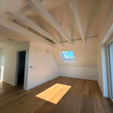 Foto - Erstbezug, helle 2-Zimmer DG-Wohnung in Weinheim - Sulzbach