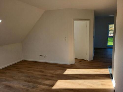 Foto - 2 Zimmer Dachgeschoßwohnung zur Miete in Hamdorf