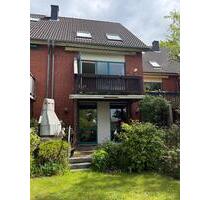 Familienfreundliches Reihenhaus in Südwestlage mit Garten, Balkon - Preetz