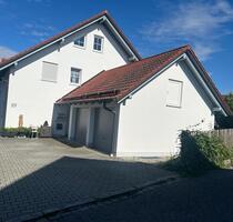 Dachgeschoss Wohnung - 900,00&nbsp;EUR Kaltmiete, ca.&nbsp; 60,00&nbsp;m&sup2; in Taufkirchen (Vils) (PLZ: 84416)