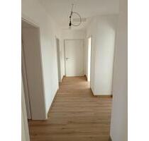 ERSTBEZUG nach Generalsanierung 4-Zimmerwohnung im 1.OG mit 93qm - Bad Königshofen im Grabfeld