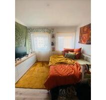 Helles gemütliches Wg Zimmer in 2 Frauen Wg - Stuttgart Stuttgart-Ost
