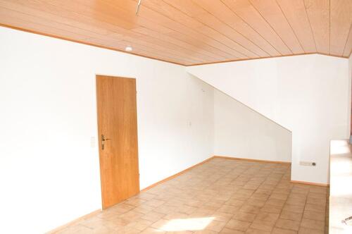 Foto - Dachgeschoßwohnung in Karlsbad zur Miete