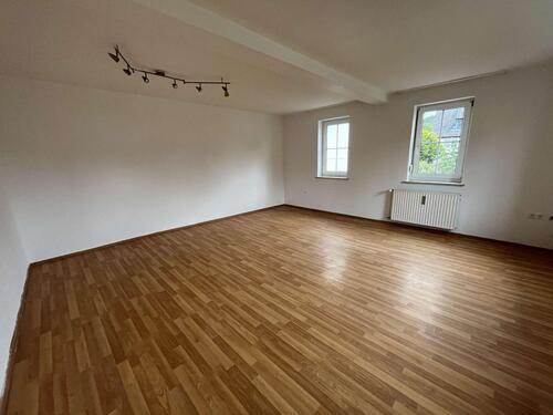 Foto - Große 5-Zimmerwohnung über 2 Etagen in Einberg!