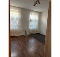 Biete 1 Raum Whg mit Einbauküche - Markranstädt