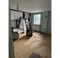 Wohnung und Gewerberaum zum selbst sanieren - Broderstorf