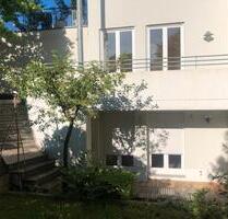 VON PRIVAT! attraktive 2 Zimmer Whg in ruhiger, parkähnlicher Umg - Unterföhring