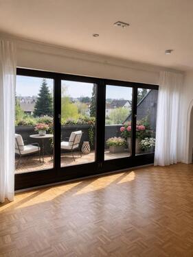Foto - Charmante Dachgeschosswohnung mit großem Balkon, Kamin & Garage