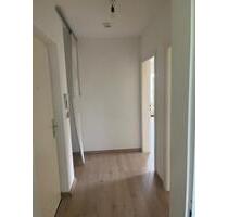 Zwei Zimmer Wohnung - 1.000,00 EUR Kaltmiete, ca. 55,00 m² in Wiesbaden (PLZ: 55246) Mainz-Kostheim Zwei Zimmer Wohnung - 1.000,00 EUR Kaltmiete, ca. 55,00 m² in Wiesbaden (PLZ: 55246) Mainz-Kostheim