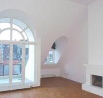 CARLSTADT, EXKLUSIVE 2 ZI.-WHG., AUFZUG, EBK, GÄSTE-WC, DUSCHBAD, KAMIN, EINBAUSCHRÄNKE + LOGGIA ! - Düsseldorf CARLSTADT, EXKLUSIVE 2 ZI.-WHG., AUFZUG, EBK, GÄSTE-WC, DUSCHBAD, KAMIN, EINBAUSCHRÄNKE + LOGGIA ! - Düsseldorf