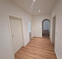 Große 4 Zimmerwohnung in Lichtenberg