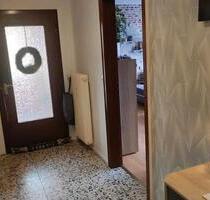 Schöne 4-Zimmer-Wohnung im 1. OG eines 3- Parteien Hauses - Wischhafen