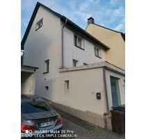 Haus zu verkaufen - 330.000,00&nbsp;EUR Kaufpreis, ca.&nbsp; 170,00&nbsp;m&sup2; in Bergneustadt (PLZ: 51702)