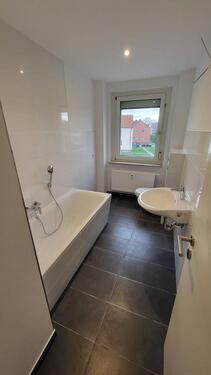 Foto - 4 Zimmer + Badewanne + saniert - 571,00&nbsp;EUR Kaltmiete, ca.&nbsp; 76,34&nbsp;m&sup2;