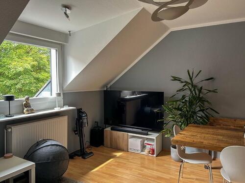 Foto - Gemütliche Dachgeschosswohnung mit Balkon - Hier wartet Ihr neues Zuhause auf Sie